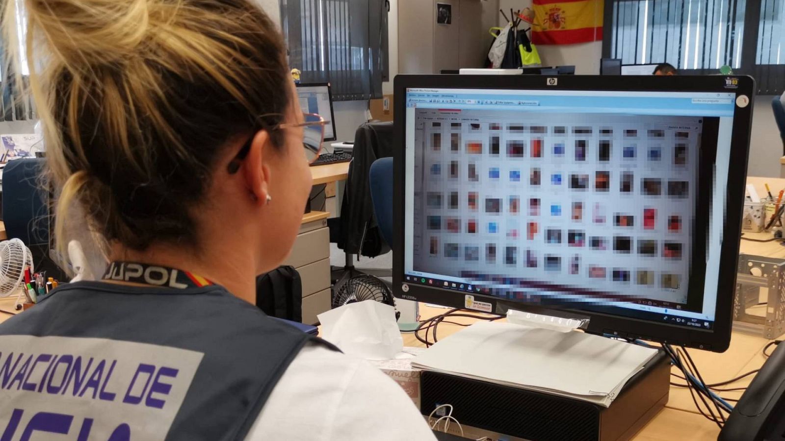 La Policía Nacional detiene a 121 personas en una operación contra la pornografía infantil