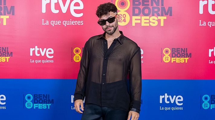 Agoney Canta Quiero Arder E Intacto En La Gala De Presentación De Los 16 Participantes Del