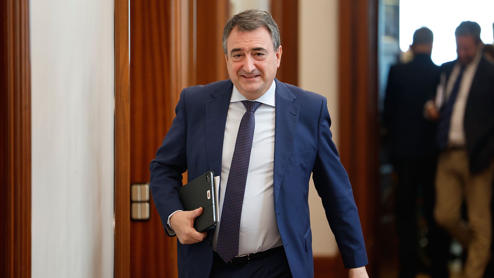 El PNV dice no haber recibido el texto de la amnistía y espera que el PSOE se lo remita ¿con un poquito de tiempo¿ si quiere que lo suscriba