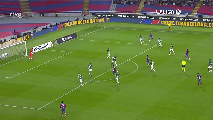 Telediario 1 - Lewandowski sostiene a un Barcelona en alta tensión