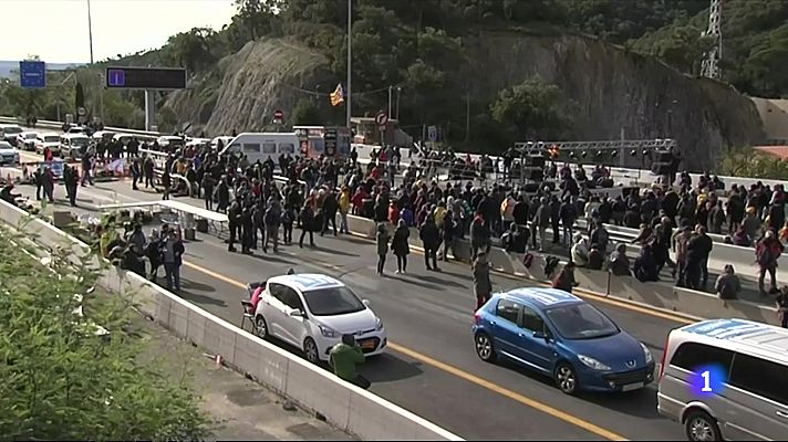 L'Informatiu - A qui beneficia i qui queda fora de la llei d'amnistia?