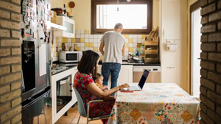 Telediario 1 - Conocimientos financieros de los españoles: mejora la comprensión sobre la inflación