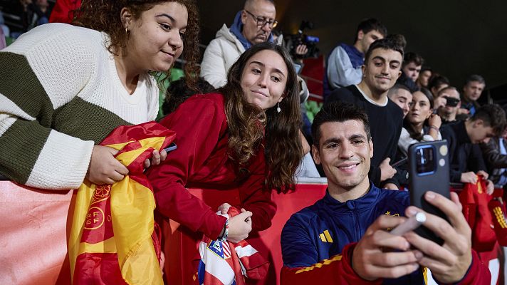 Fútbol - Álvaro Morata, a RTVE: "No importan los goles. Importa que al final de año podamos estar con metal en las manos"