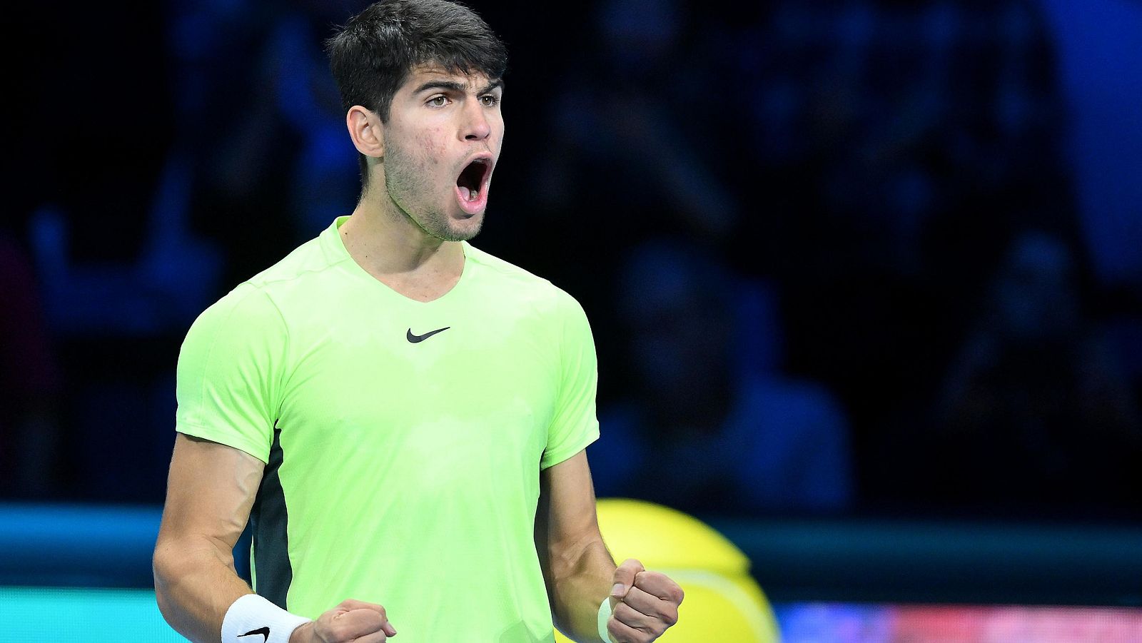 Alcaraz se lleva la victoria contra Rublev en su segundo partido en las Finales ATP