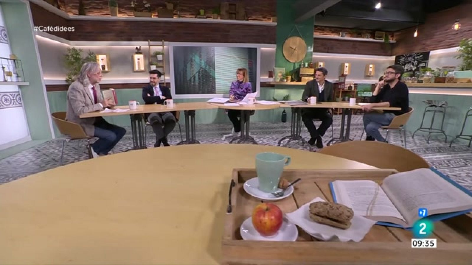 El debat d'investidura, Gonzalo Bernardos i Ismael Serrano