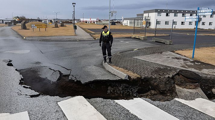 La ciudad islandesa de Grindavík, en vilo por el volcán