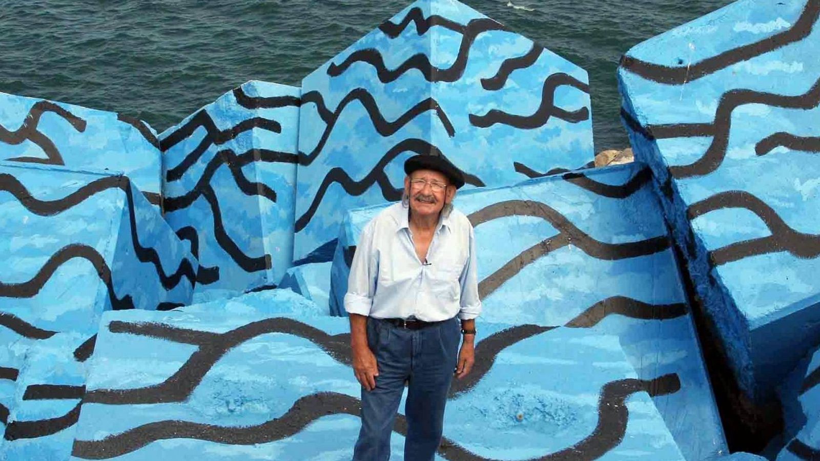 Muere el pintor y escultor vasco Agustín Ibarrola | Ver