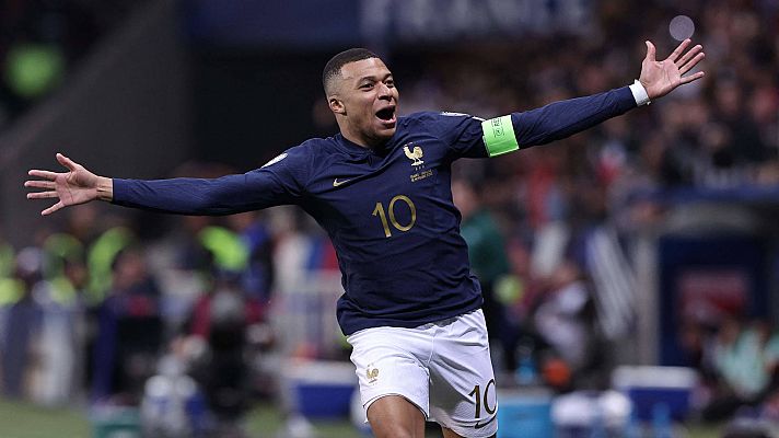 Telediario Fin de Semana - Francia gana 14-0 a Gibraltar con triplete de Mbappé
