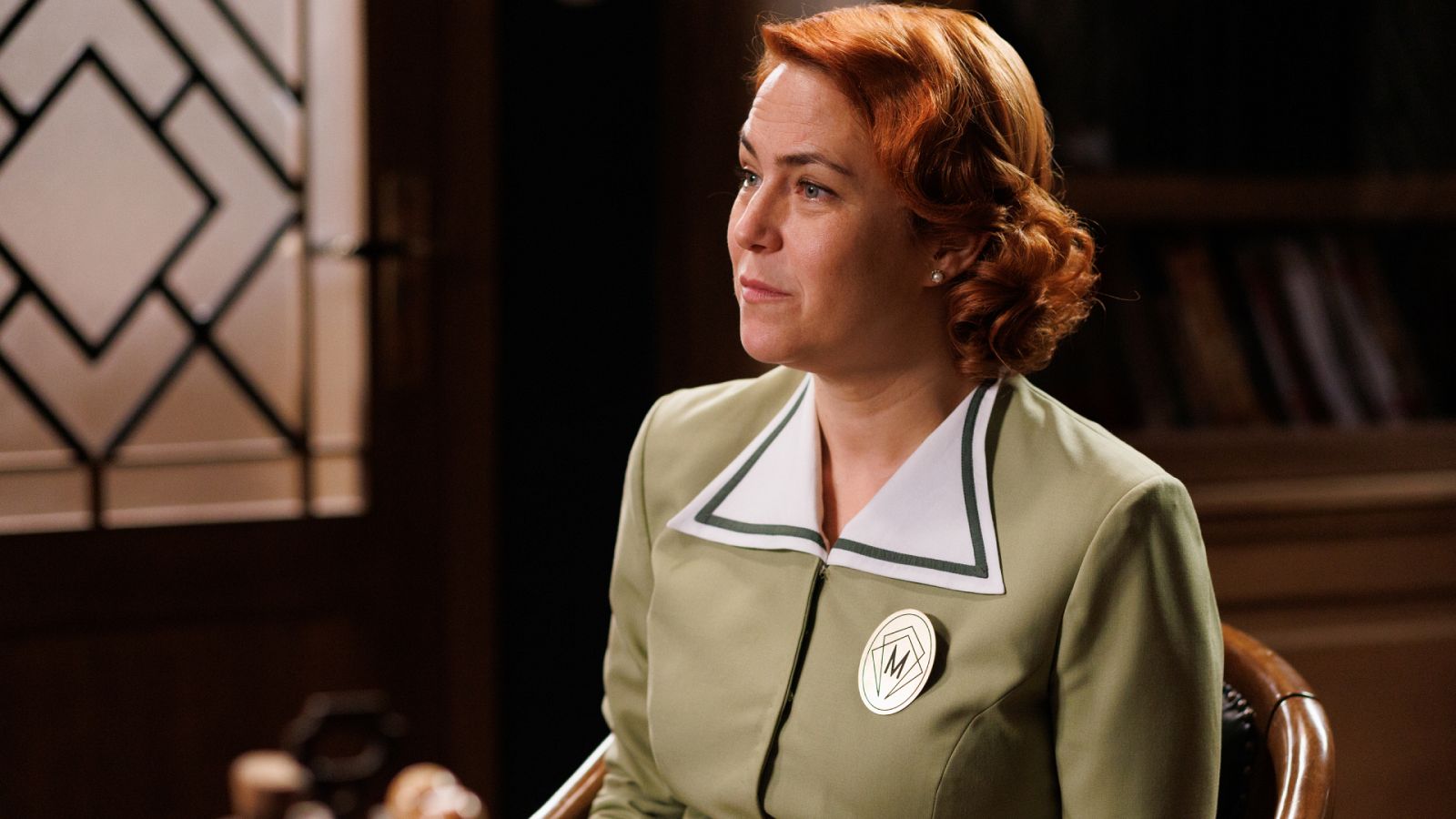 Don Fermín le concede un préstamo a Antonia - Salón de té La Moderna | Ver