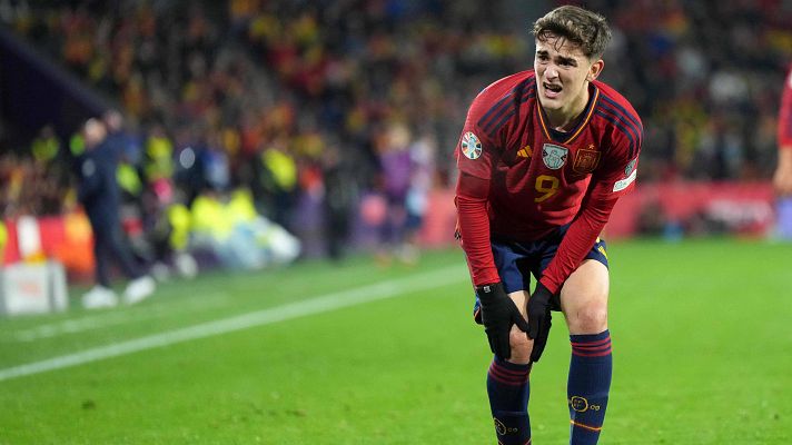 Informativo 24h - Gavi se rompe el cruzado de la rodilla derecha y se pierde toda la temporada