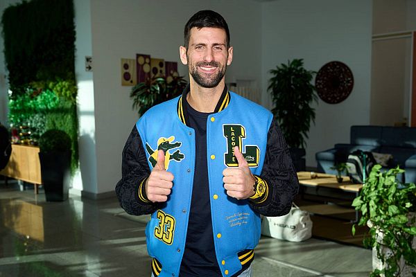 Djokovic llega a Málaga para redondear el año con la Davis