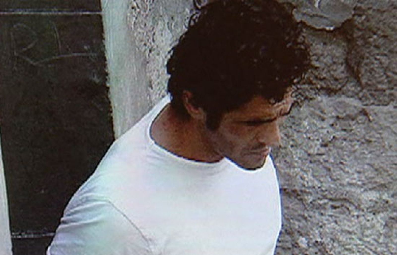 El presunto agresor del profesor Jesús Neira saldrá de la cárcel cuando pague los 10.000 euros de fianza | Ver