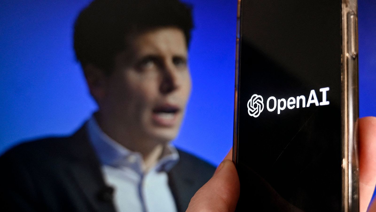 Ultimátum de los trabajadores de OpenAI a su junta directiva después de que destituyeran fulminantemente al cocreador de ChatGPT