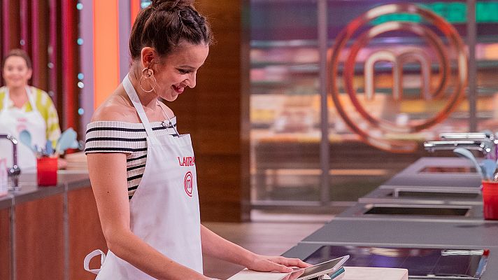 MasterChef Celebrity - Laura Londoño se emociona al recibir un mensaje muy personal