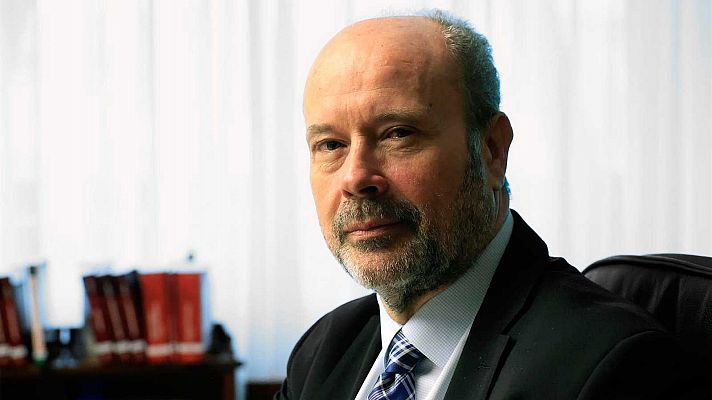 Telediario 1 - Campo se aparta voluntariamente de los recursos contra la ley de amnistía por la "imparcialidad" del Constitucional