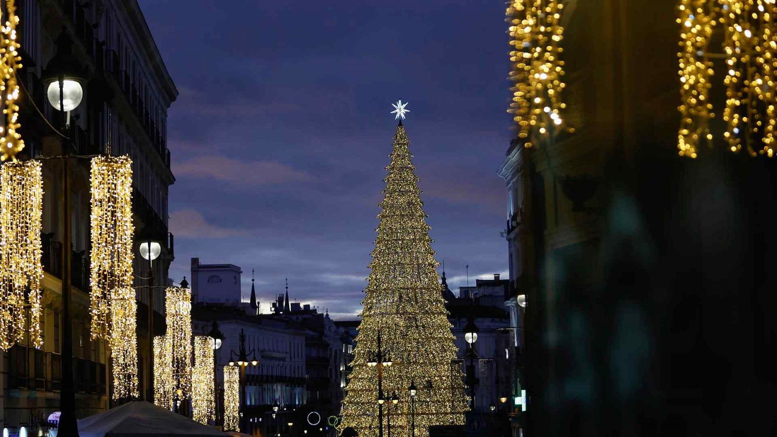 Telediario 1: La iluminación navideña cada vez más sostenible        | RTVE Play