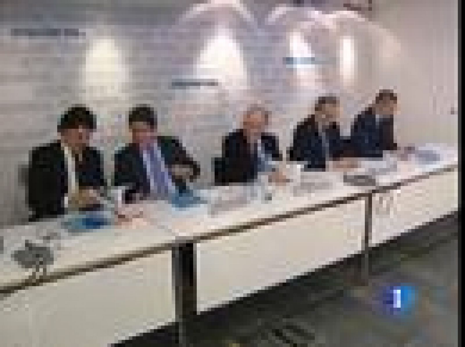 Aguirre acepta un pacto, pero si el PP lleva Economía y Trabajo | Ver