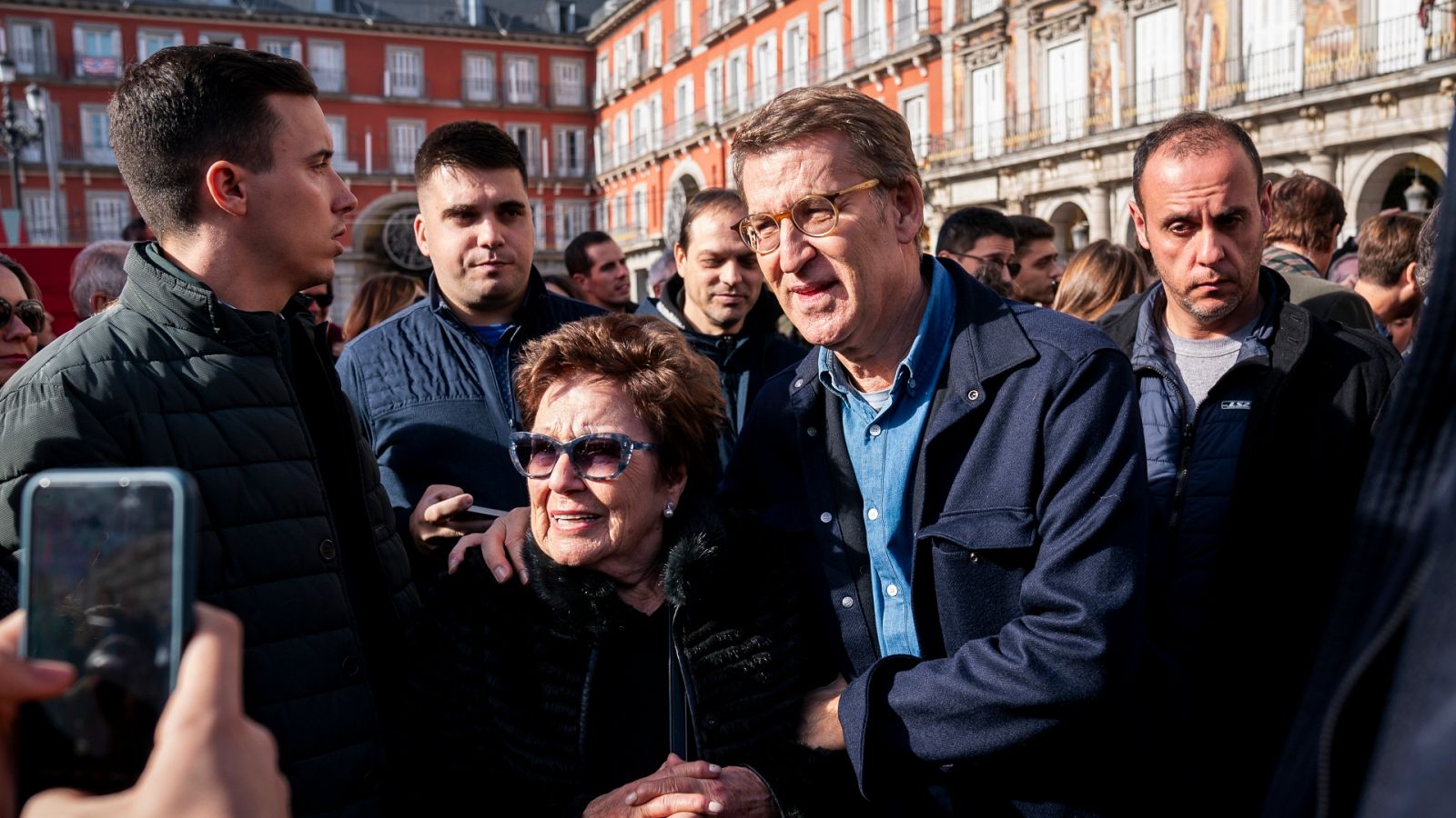 Feijóo anuncia cambios en la cúpula del PP para derribar "los muros" del Gobierno