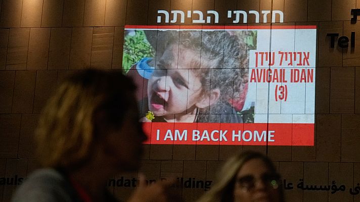 Abigail, de 4 años, una de las rehenes isrealíes liberada por Hamás