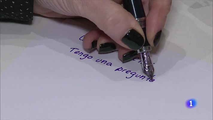 L'Informatiu - Una pregunta per a Elena Francis