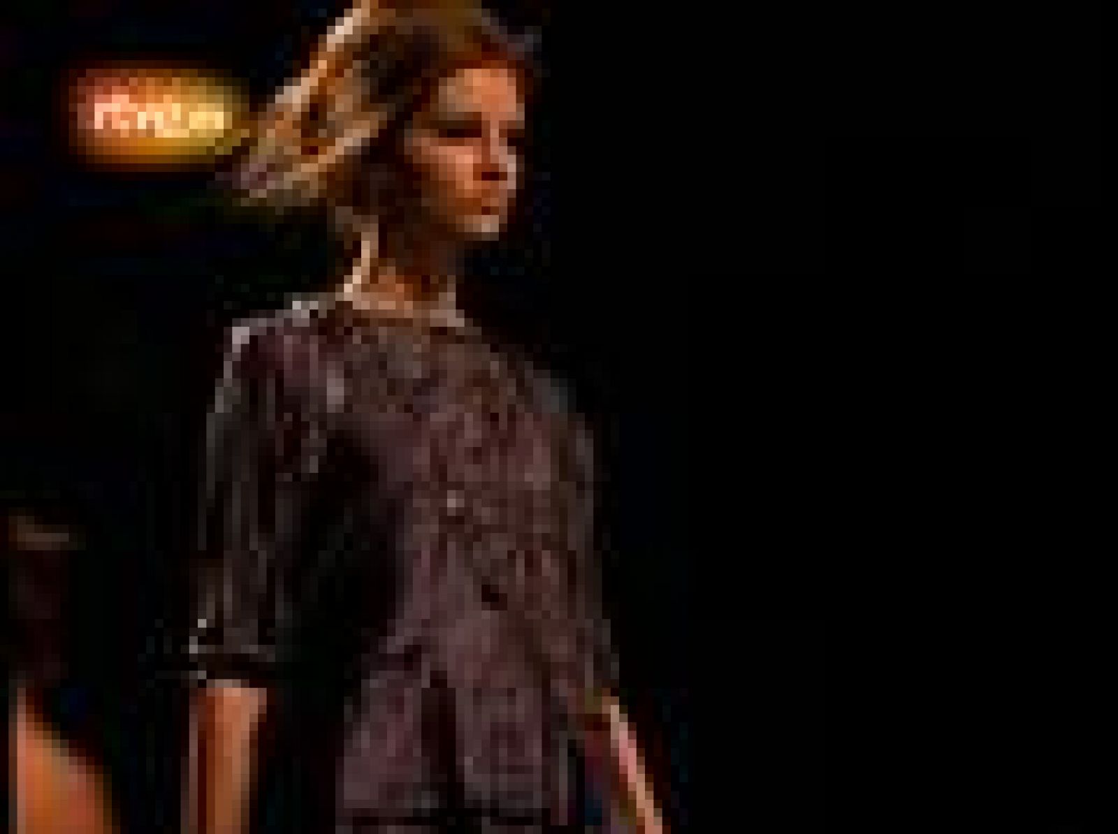 Sin programa: Desfile de TCN en Cibeles 2010-2011 | RTVE Play