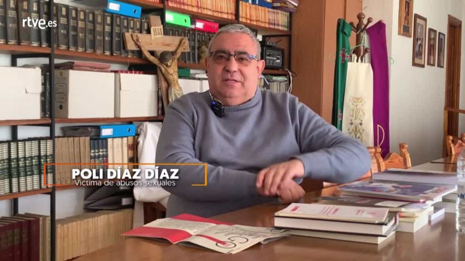 "Empieza a acariciarme, eso era nuevo. Me empieza a meter mano" - Modo Digital | Ver