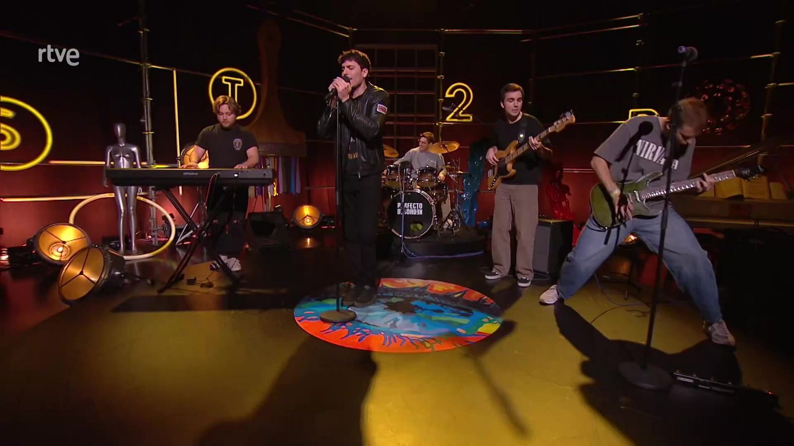 Culturas 2 - Valeria Vegas y Perfecto Desorden - ver ahora