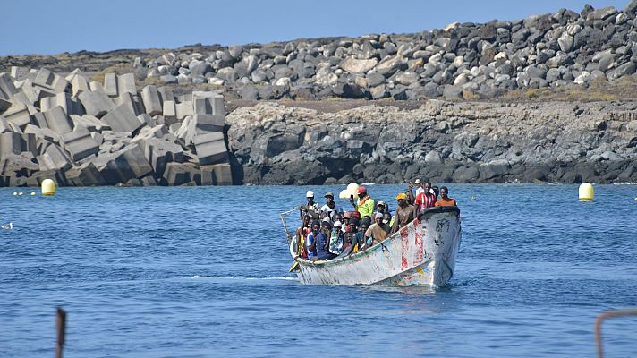 Telediario 2 - La Comisión Europea apuesta por endurecer la lucha contra las mafias que trafican con migrantes
