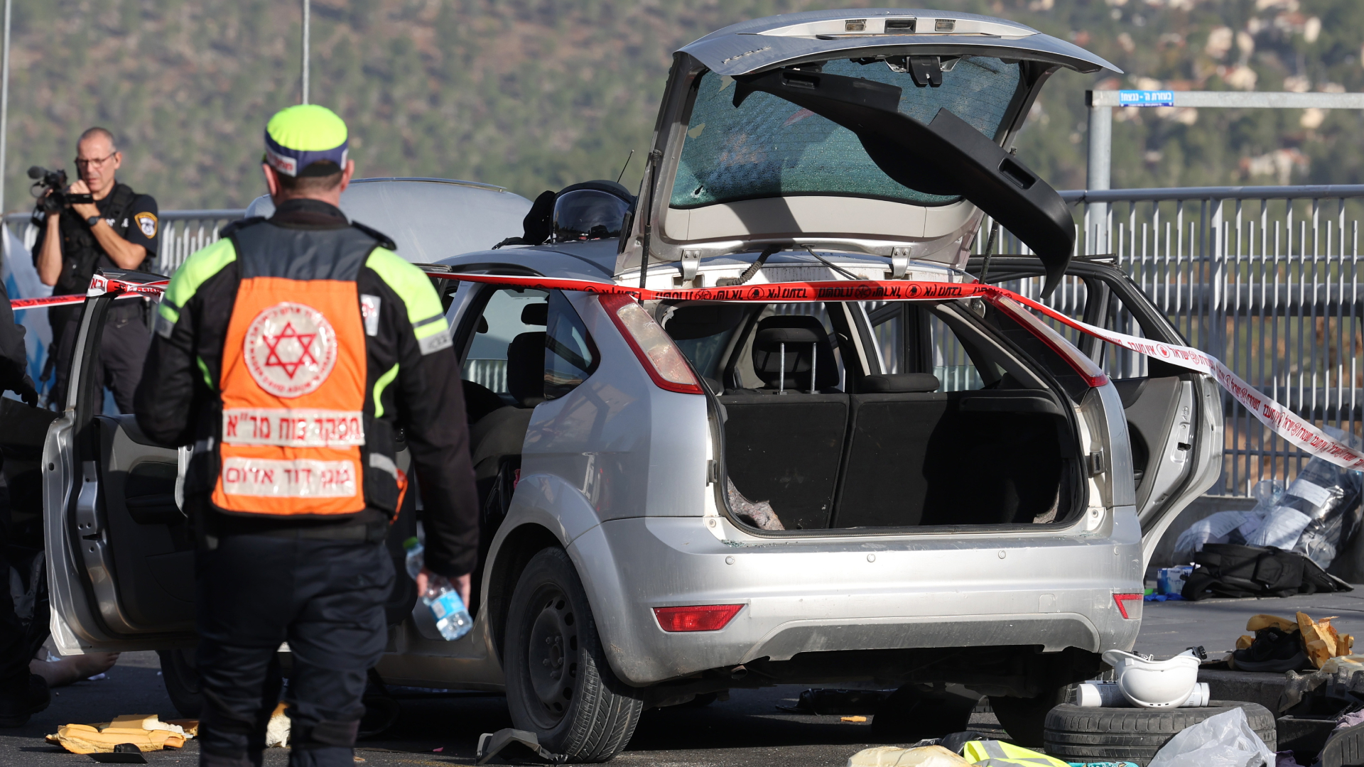 Al Menos Tres Muertos En Un Tiroteo En Una Parada De Autobús En Jerusalén