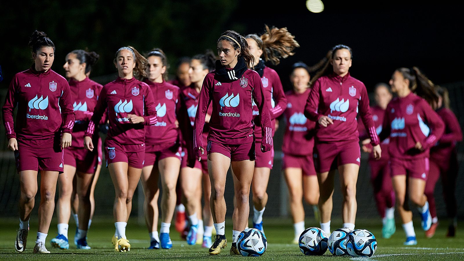 La selección cambia de planes: entrenarán en el Campo de Burgáns