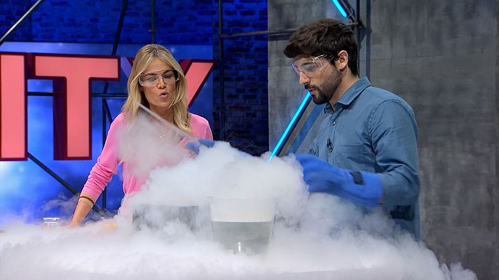 Curioseando - Así reacciona la lava al solidificarse