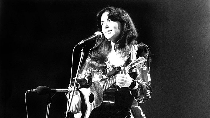 Simfonola - MARIA DEL MAR BONET 'Àguila Negra' (Fin de Año, 1971)