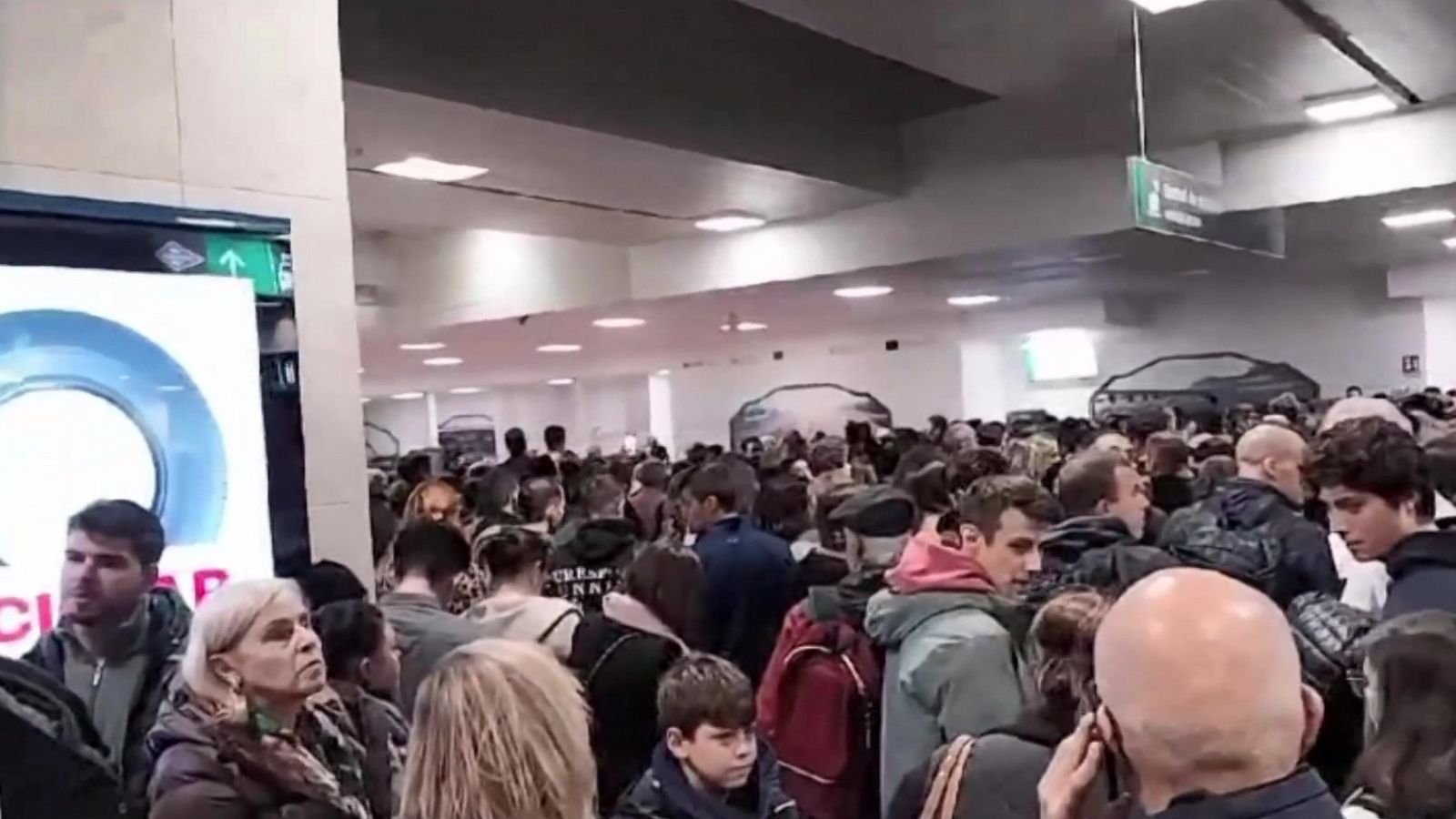 Caos y largas demoras en la estación madrileña de Chamartín por incidencias técnicas