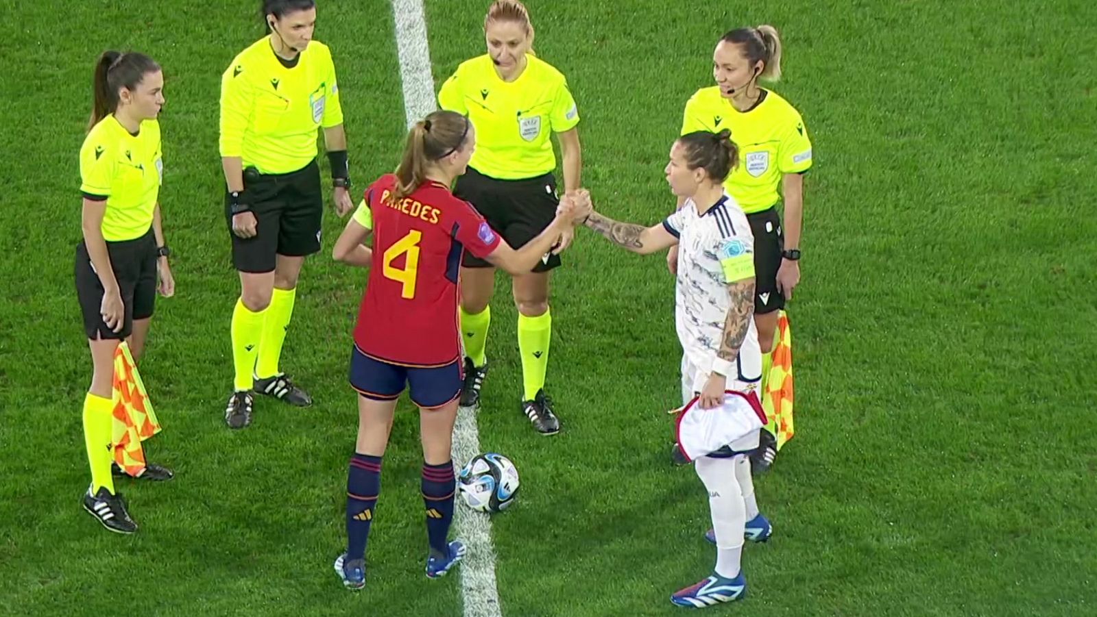 Cien partidos de Irene Paredes con la selección española