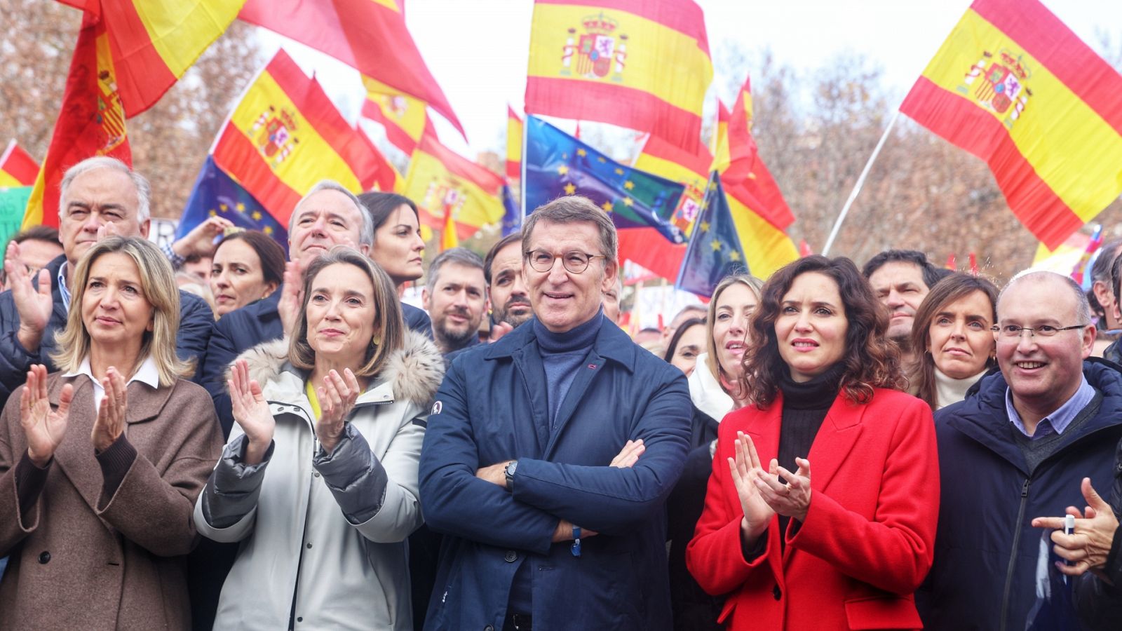 Feijóo acusa a Sánchez de poner a un "experto en guerrillas" como mediador