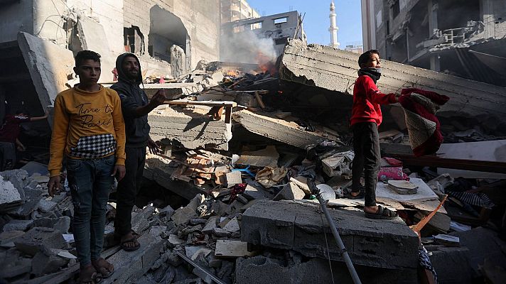 Telediario Matinal - Israel expande sus ataques terrestres hacia el sur de Gaza