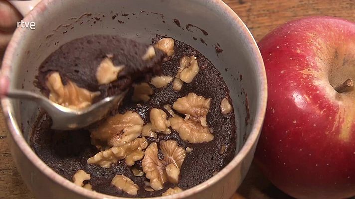 Saber vivir - Bizcocho de manzana a la taza