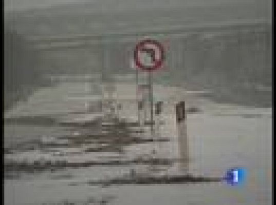 Telediario 1 - Telediario en 4' - 23/02/10