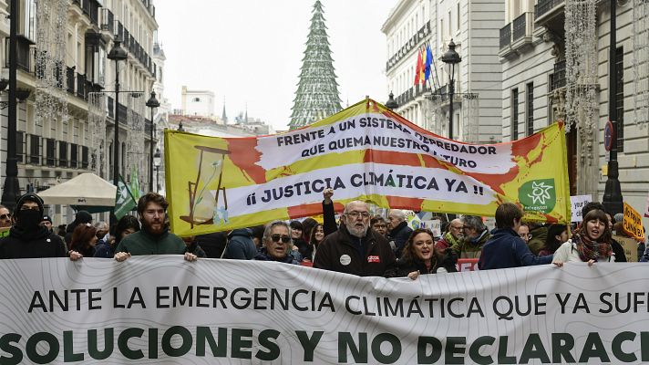 Telediario 1 - El cambio climático, un problema que solo el 5% de la población española lo coloca como principal para el país