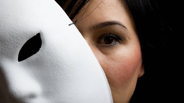  - Los enmascarados de Kulunka Teatro apelan al lenguaje universal de las emociones en el escenario del Centro Dramático Nacional