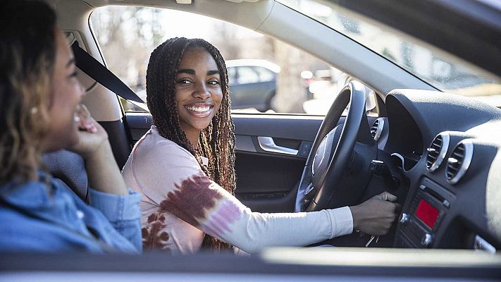 Los Veintisiete abogan por permitir conducir a los 17 años