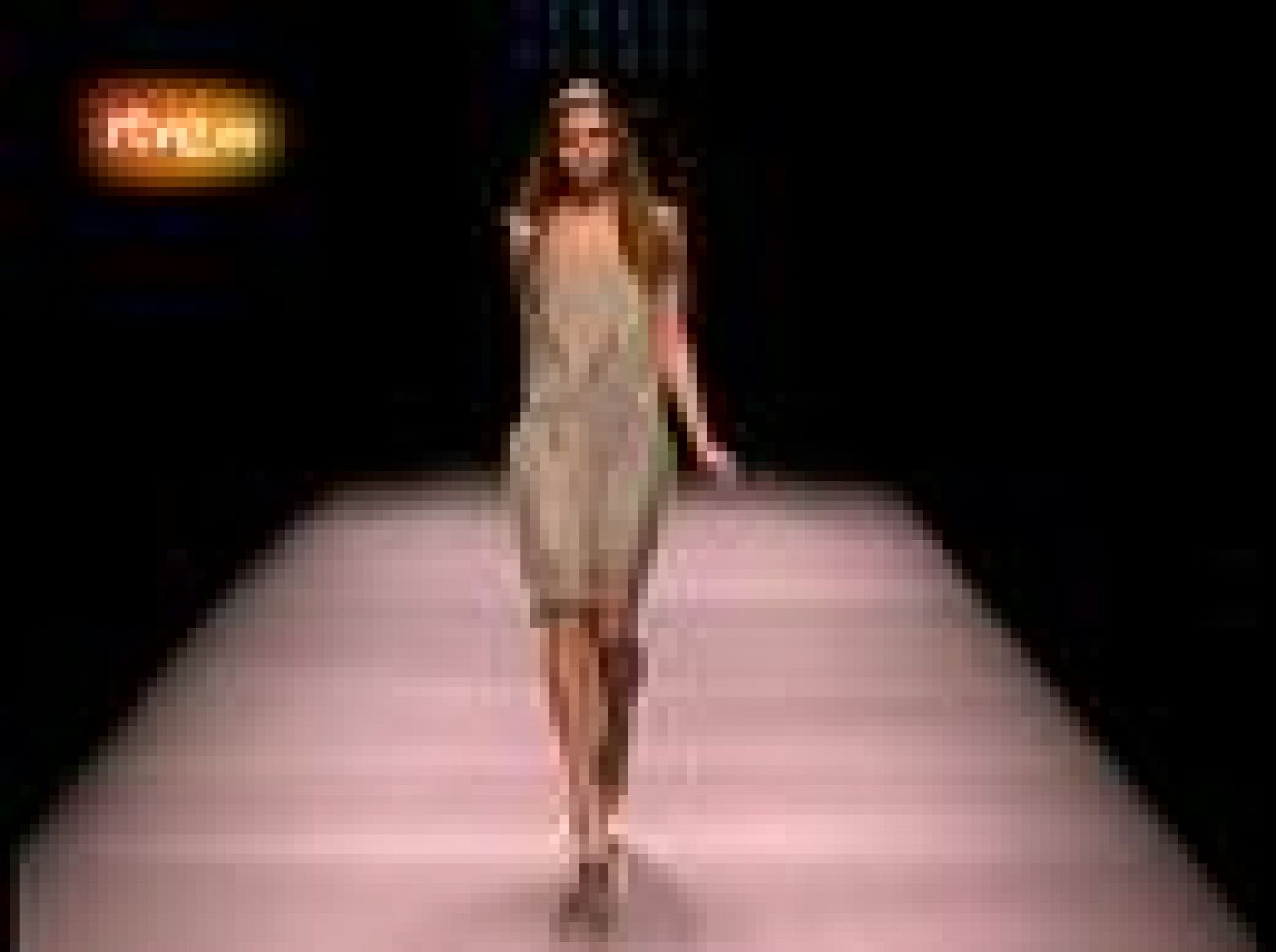 Desfile de Teresa Helbig en Cibeles Fashion Week Madrid 2010 | Ver