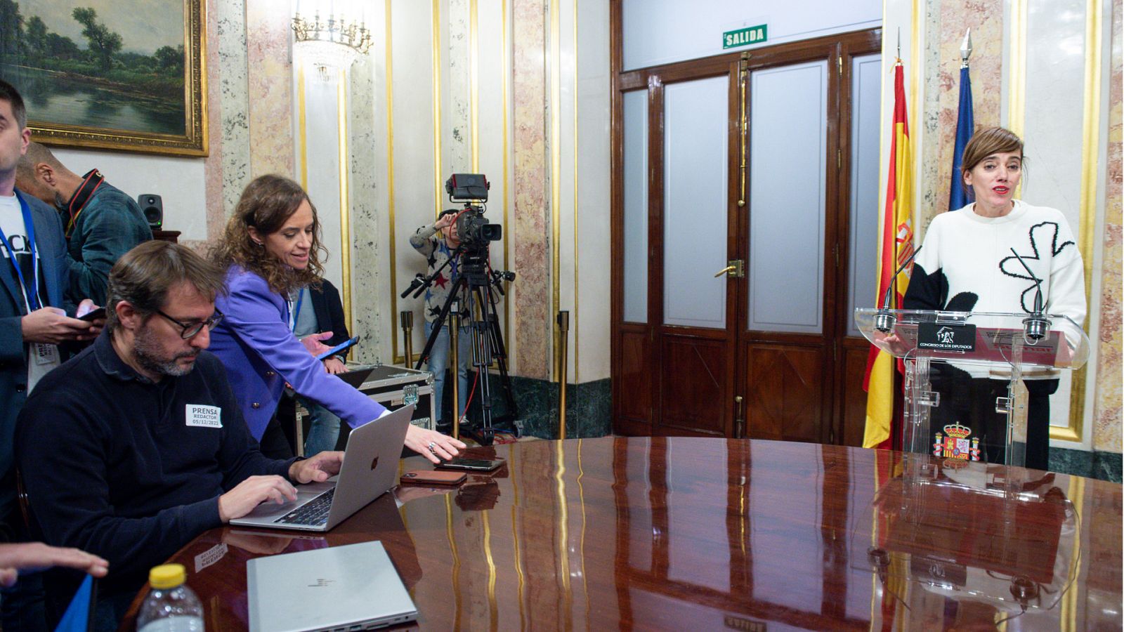 Telediario - 21 horas - 05/12/23 - Lengua de signos - ver ahora