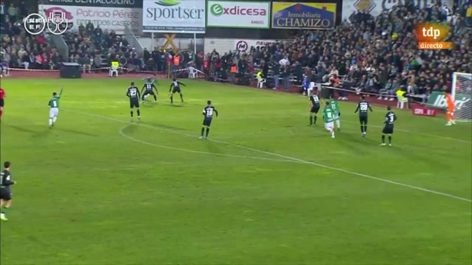 Isra Cano marca el gol de la jornada en el Villanovense - Betis de Copa del Rey
