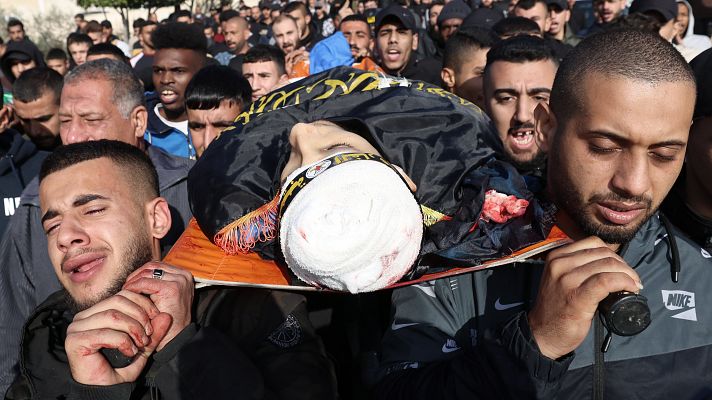 Telediario 2 - Israel intensifica la violencia sobre Cisjordania al tiempo que bombardea Gaza