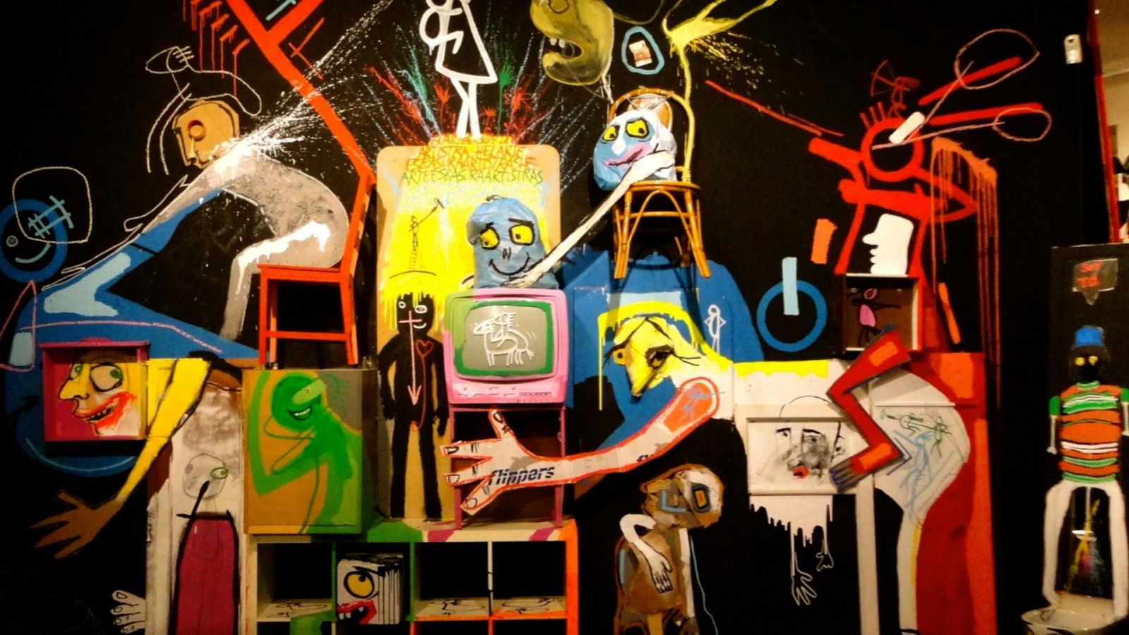 Cámara abierta - La edad para tener móvil, Offf Sevilla, las ilusiones ópticas de Howard Lee, El arte es basura..., y la 21 edición de Notodofilmfest - ver ahora