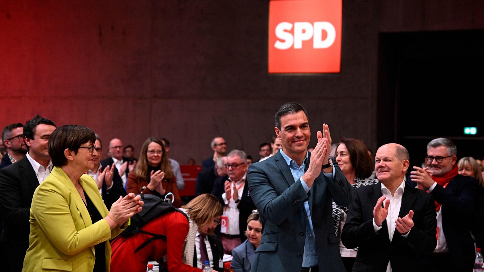 Sánchez participa en el congreso de los socialdemócratas alemanes
