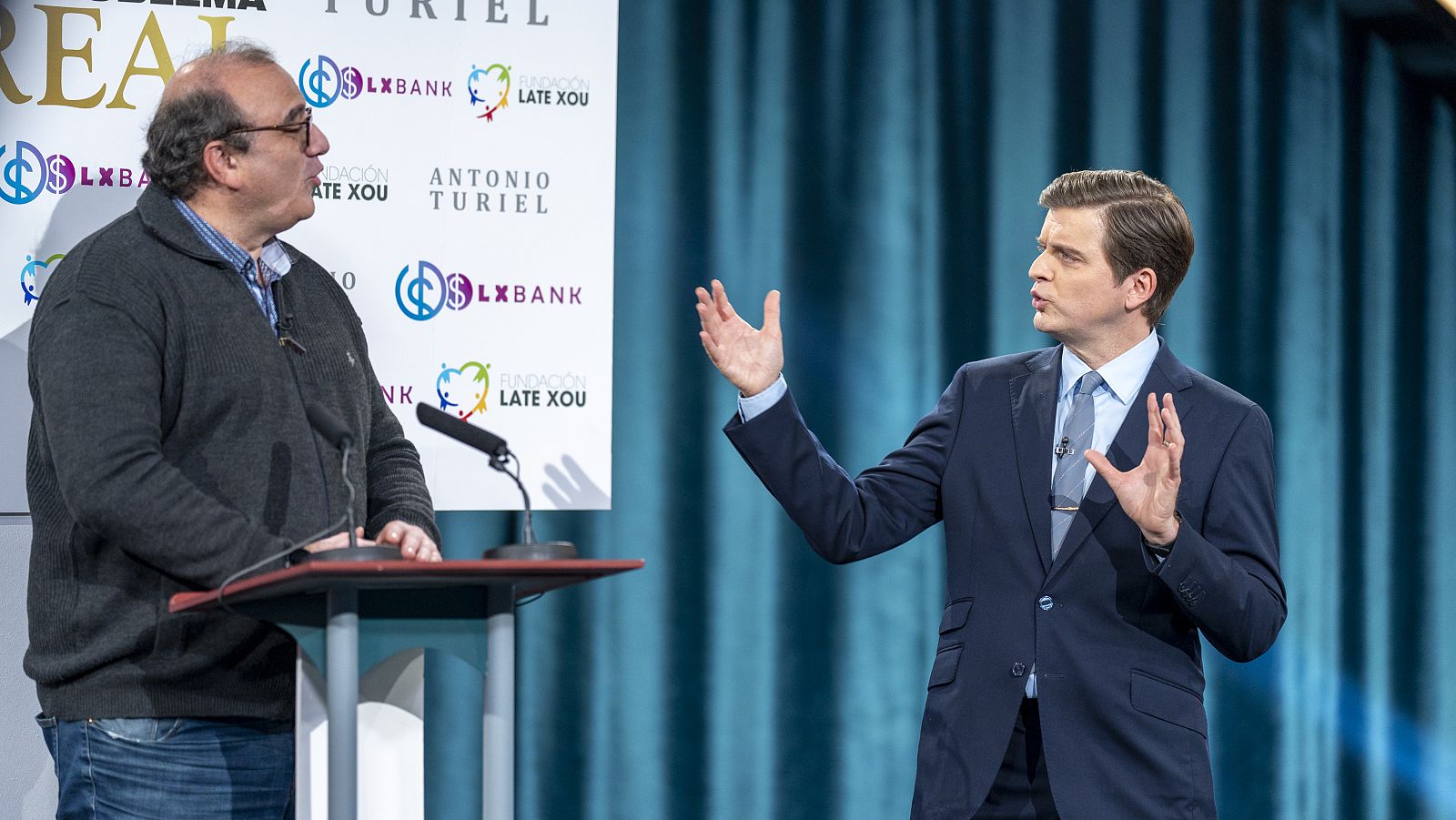 Antonio Turiel y Marc Giró en el plató del Late Xou