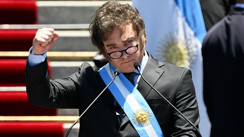 Milei jura como presidente de Argentina: "Comienza una nueva era"