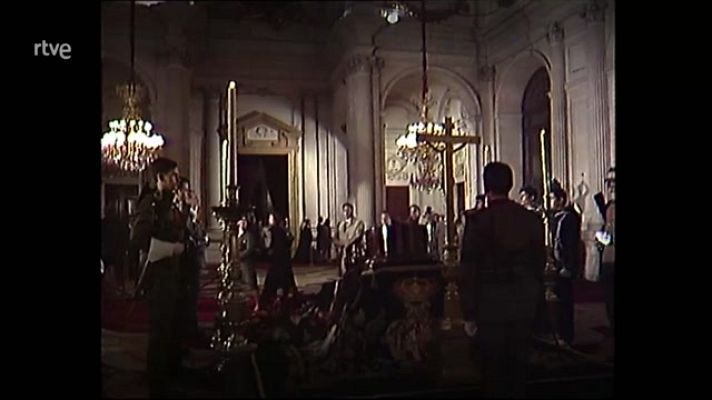 Parlamento - Precedentes y reformas en 45 años de Constitución